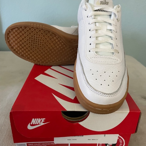 NIKE Court Vintage Premium 'White Gum' - Picture 10 of 10
